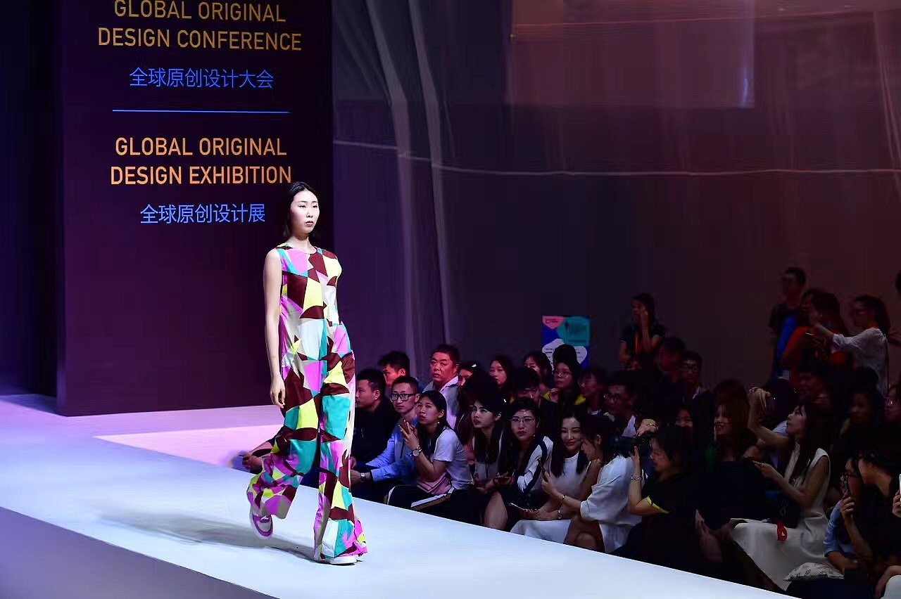 中国（广州）国际时尚周现场视觉体验-2（图ZNzczNzcxNTY=） - 其他 - 站酷设计师瑶璐广告原创素材 - 站酷ZCOOL