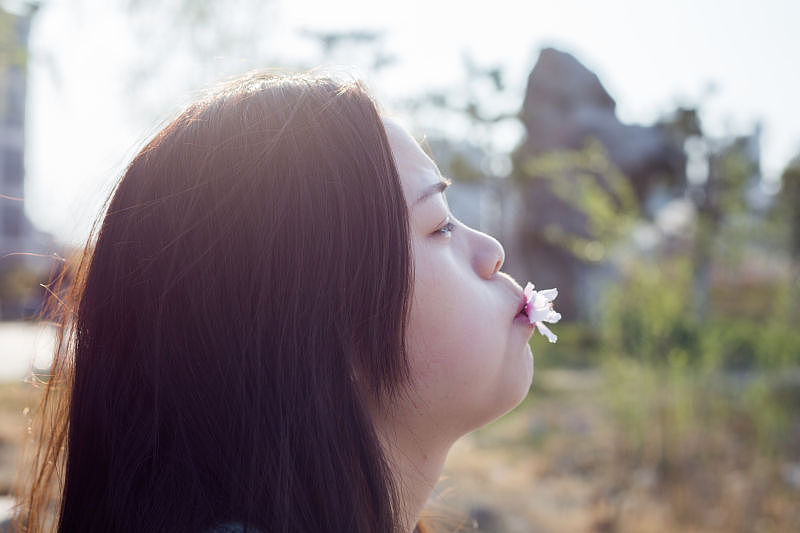 A girl（图ZNzUyMjAzNTI=） - 人像摄影 - 站酷设计师小wt原创素材 - 站酷ZCOOL