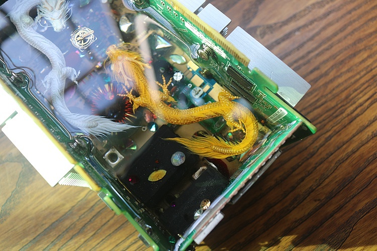 旧显卡电路板祭神龙