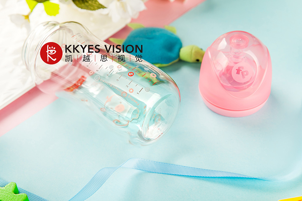 婴儿用品 宝宝奶瓶 静物 产品拍摄 费雪 场景图（图ZODE3NjgwOTI=） - 产品摄影 - 站酷设计师金光高照商业摄影原创素材 - 站酷ZCOOL