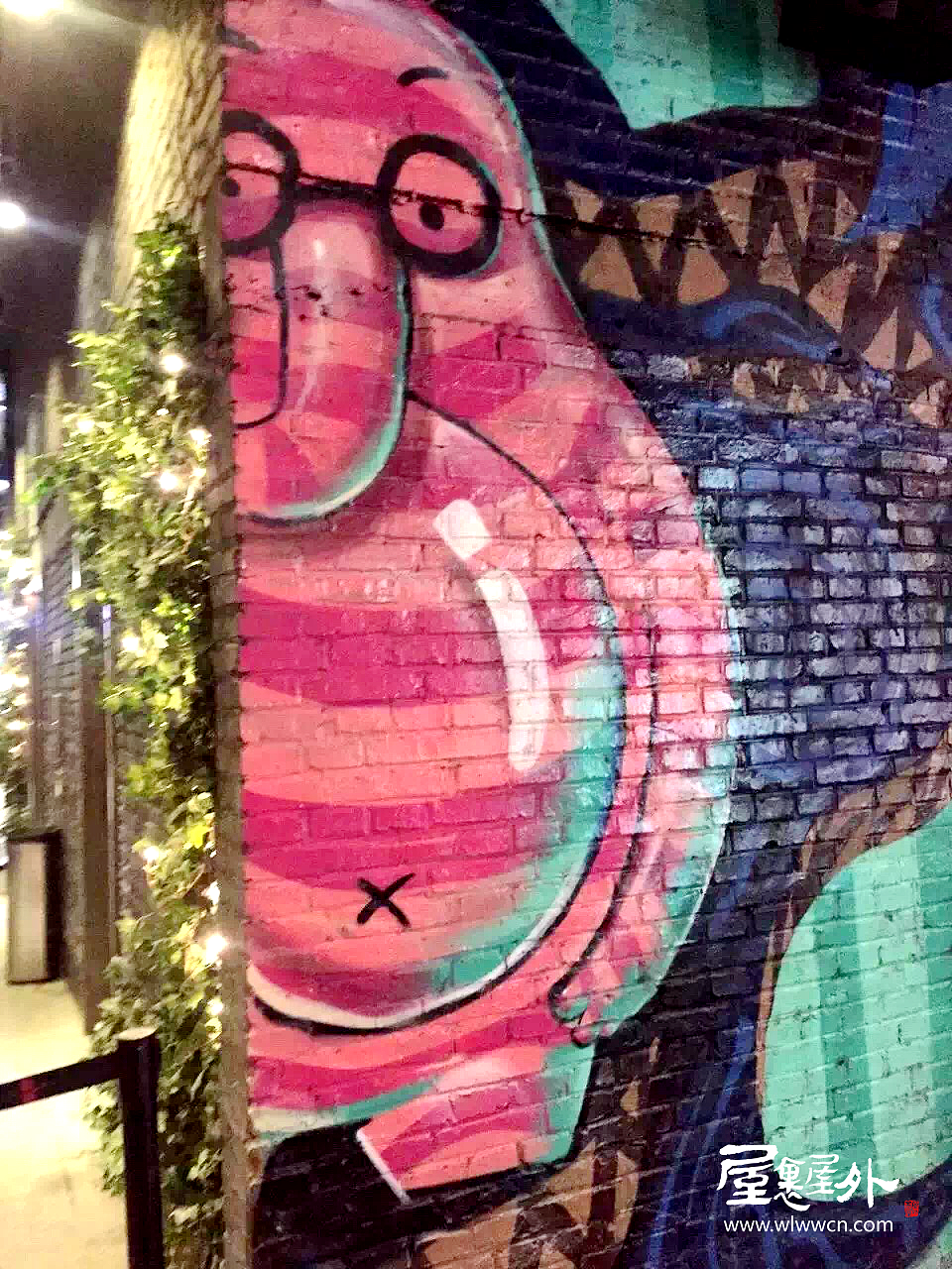 大象城创意油漆桶