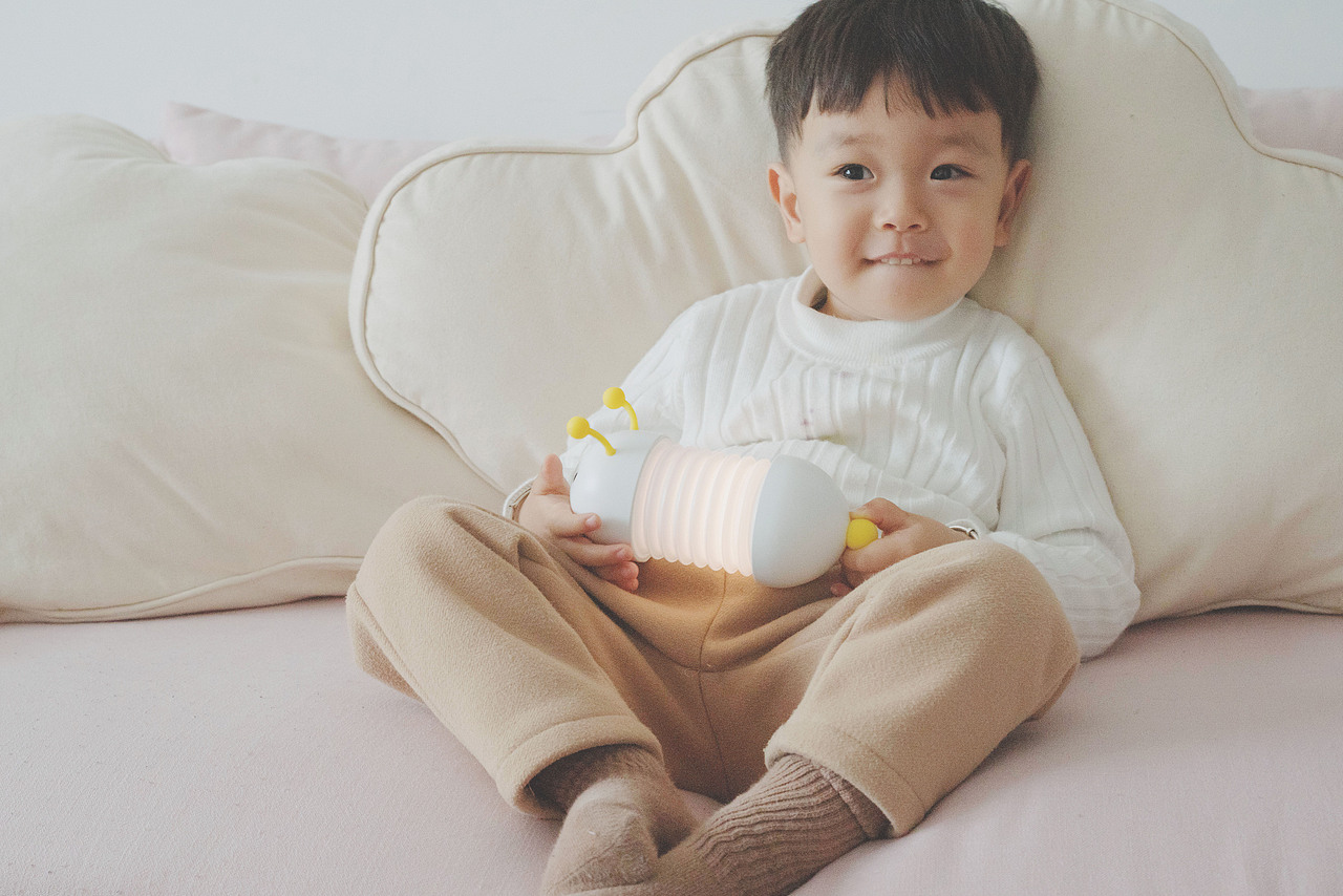 毛毛虫夜灯，扭来扭去的虫子。（图ZMTQ1NjA4MDY4） - 生活用品 - 站酷设计师幸运果子原创素材 - 站酷ZCOOL