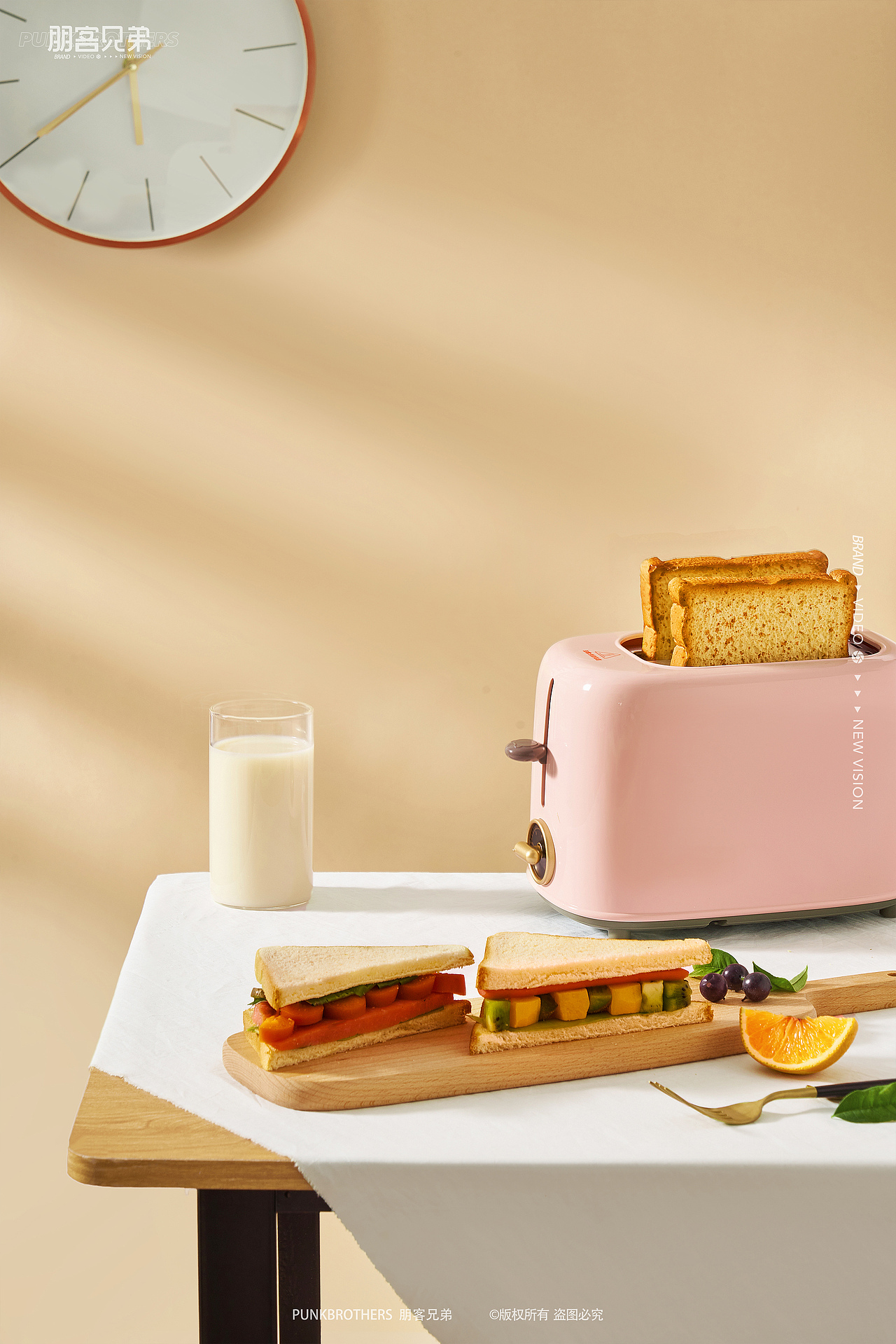 家电摄影▕ 面包机 X 朋客兄弟（图ZMjkwNjU4NTg0） - 产品摄影 - 站酷设计师朋客兄弟产品摄影原创素材 - 站酷ZCOOL