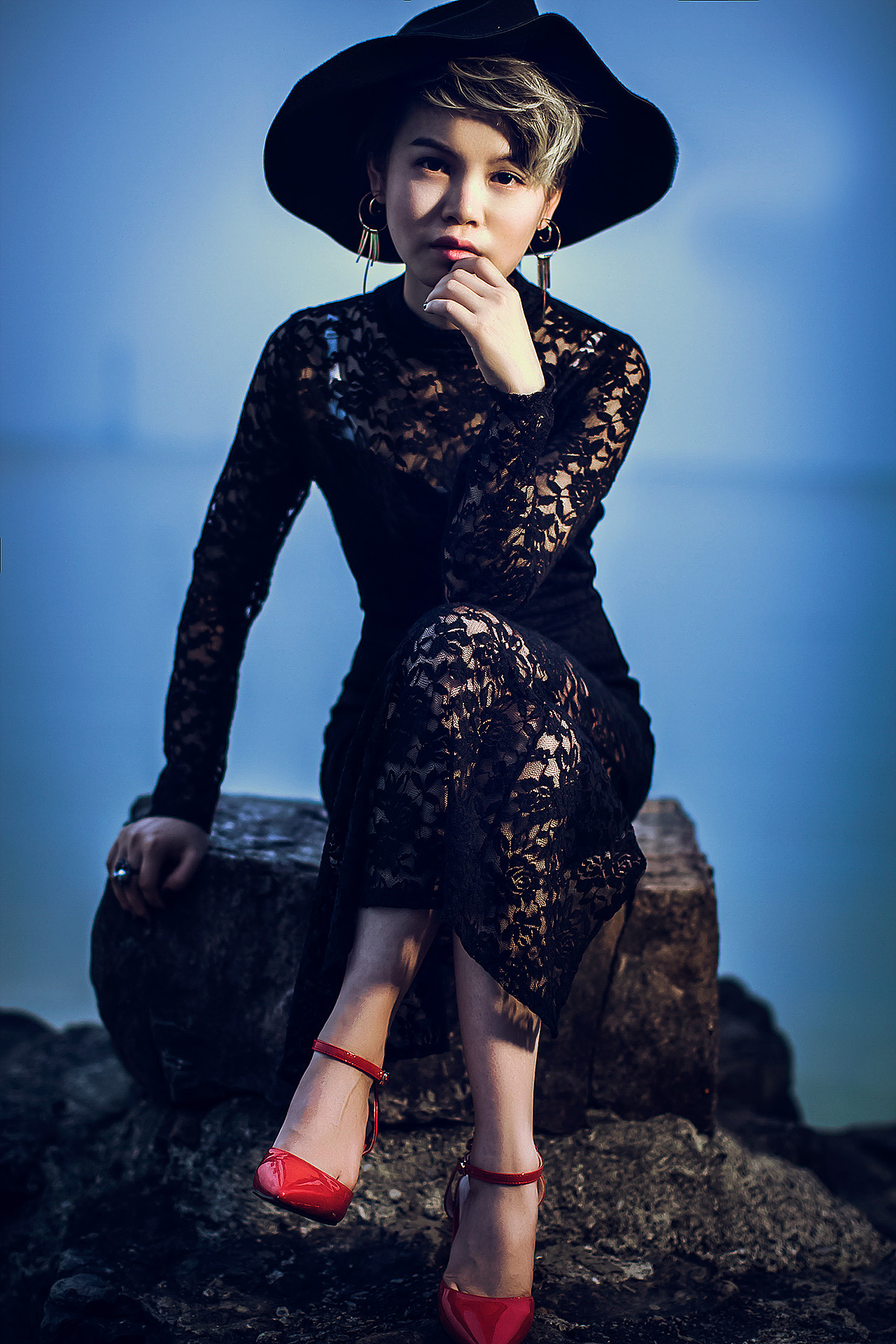 小娜写真集（图ZODMwNzA2MzI=） - 人像摄影 - 站酷设计师卡门口红原创素材 - 站酷ZCOOL