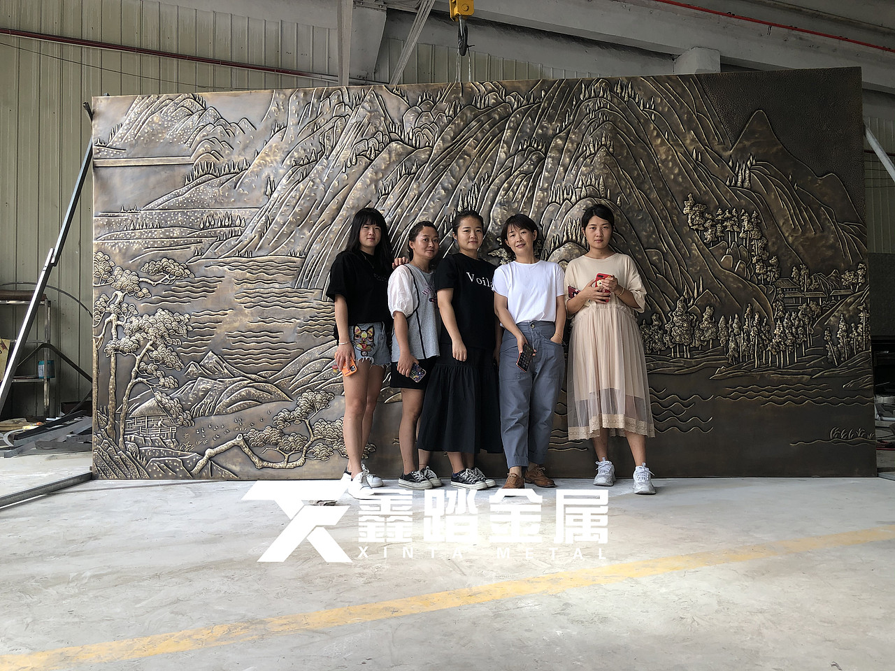 大型景墙铜锻打浮雕壁画 中华传统手工艺制作 