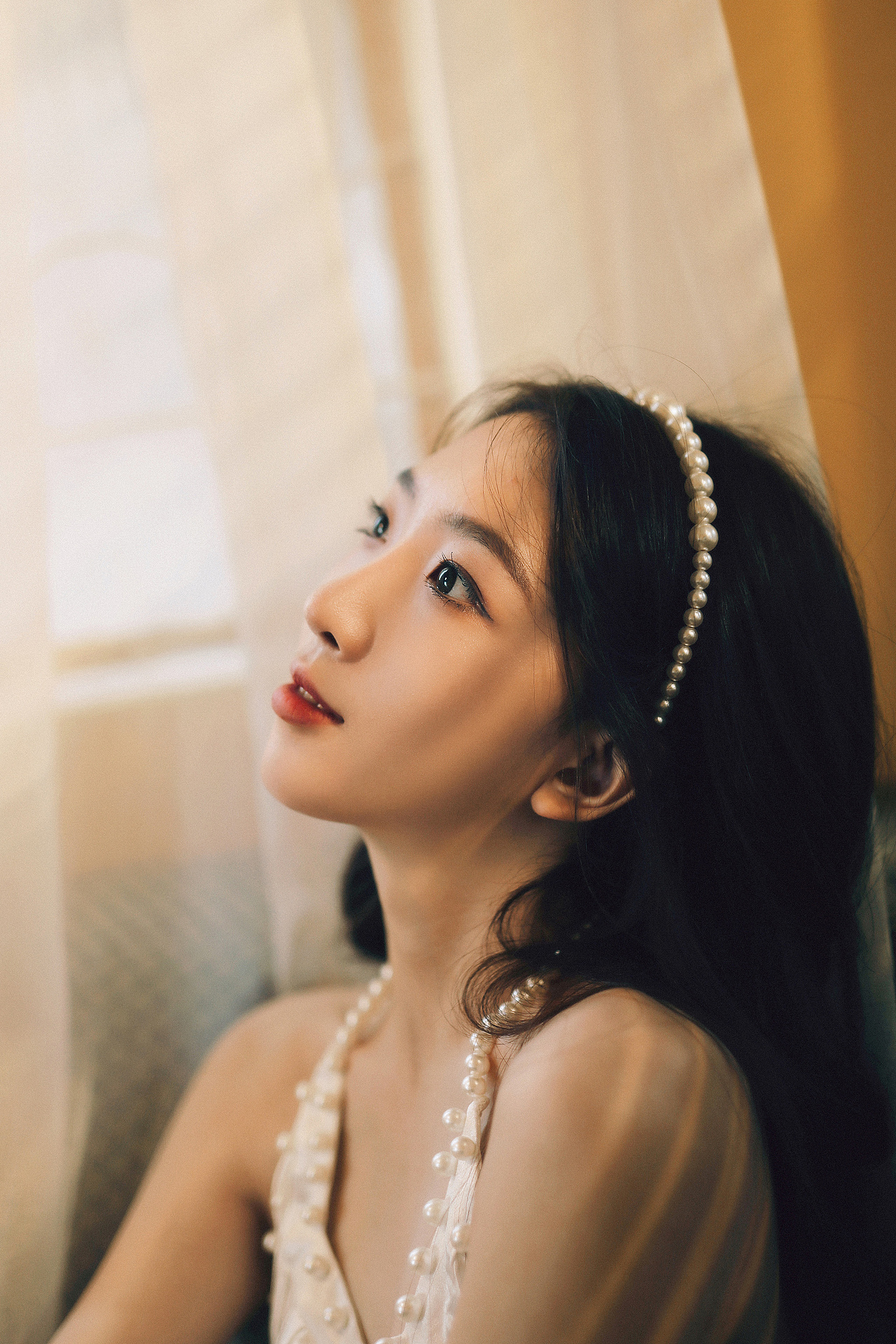 遥远的她（图ZMjE5OTI0NzY0） - 人像摄影 - 站酷设计师摄影师仁聪原创素材 - 站酷ZCOOL