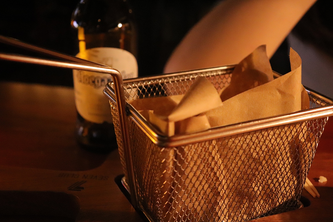 Bar & She（图ZMTgwNTA1Mzg0） - 产品摄影 - 站酷设计师是进击的脸猫呀原创素材 - 站酷ZCOOL