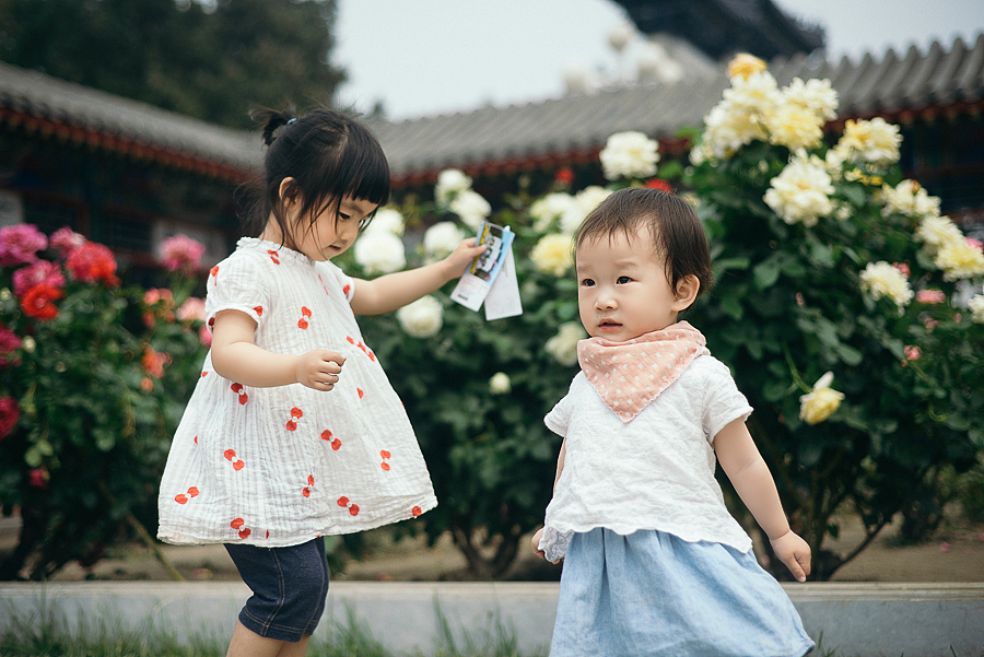 怎么说,也是在天安门吃过饼干的小同志了。
