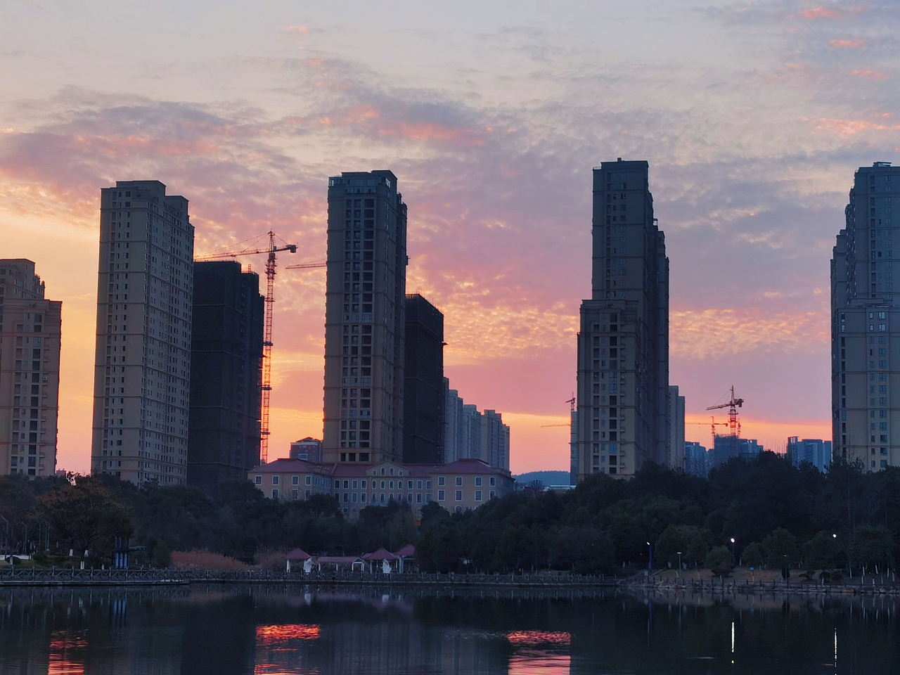 日落（图ZMjQyNjk0MTM2） - 风光摄影 - 站酷设计师熊嘚嘚原创素材 - 站酷ZCOOL