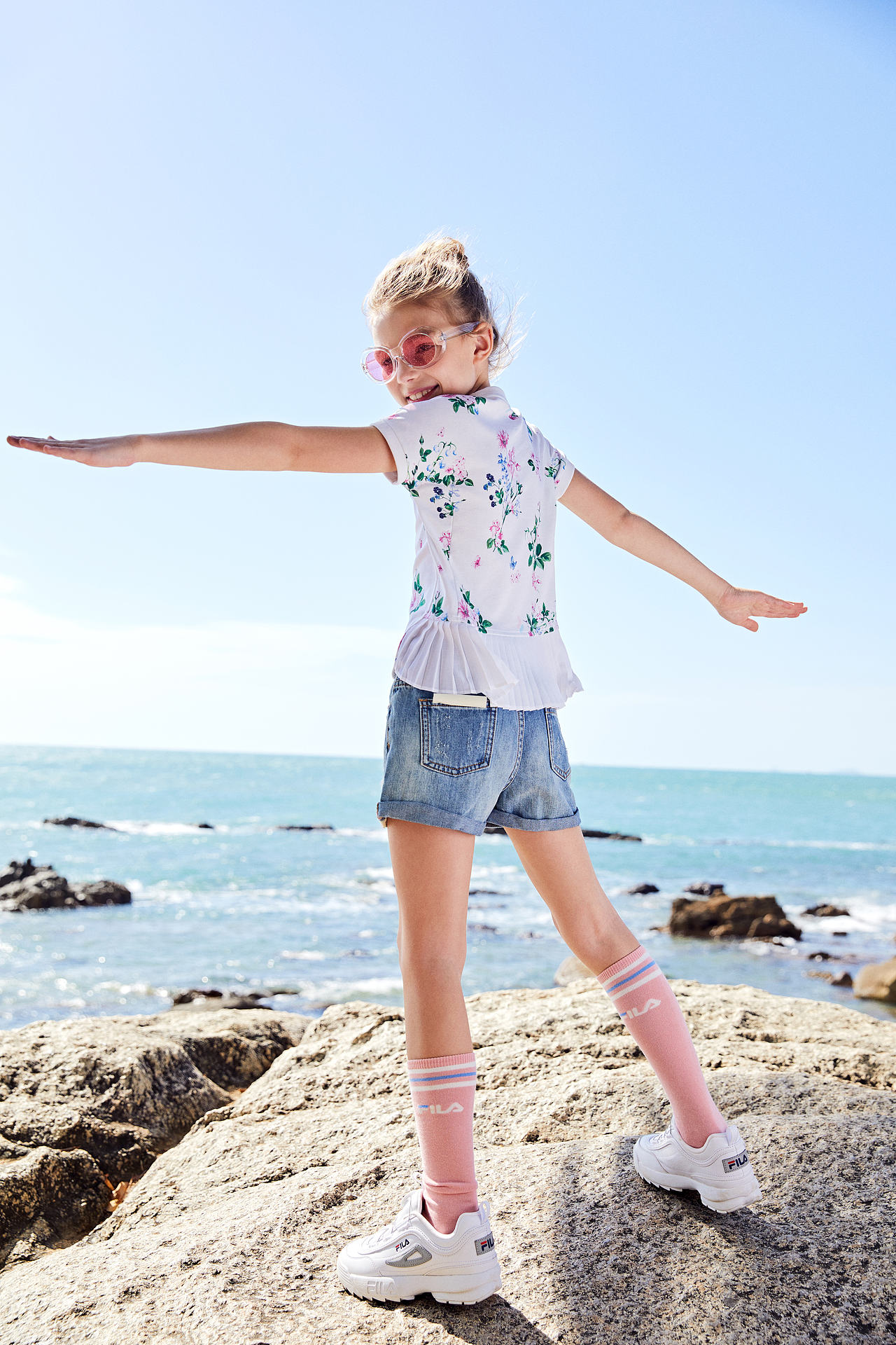 我想我在海边（图ZMTYxMzcyNjA0） - 人像摄影 - 站酷设计师iTKO原创素材 - 站酷ZCOOL