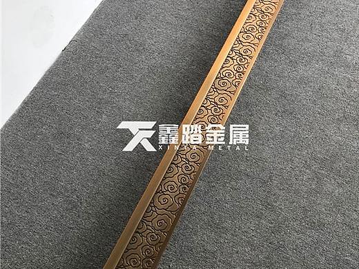 黄古铜铝板雕刻拉手、复古云纹酒店大门拉手的艺术形式