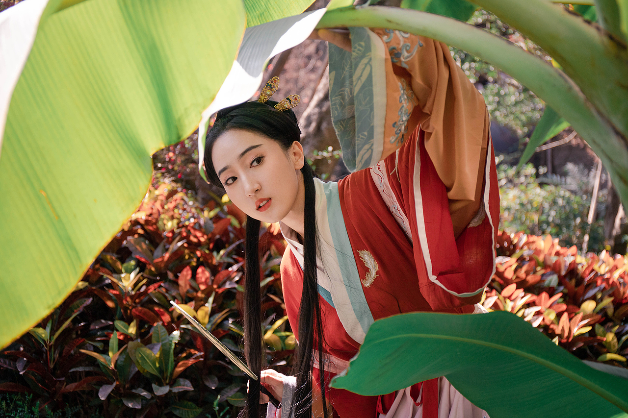 《虞美人》汉服写真