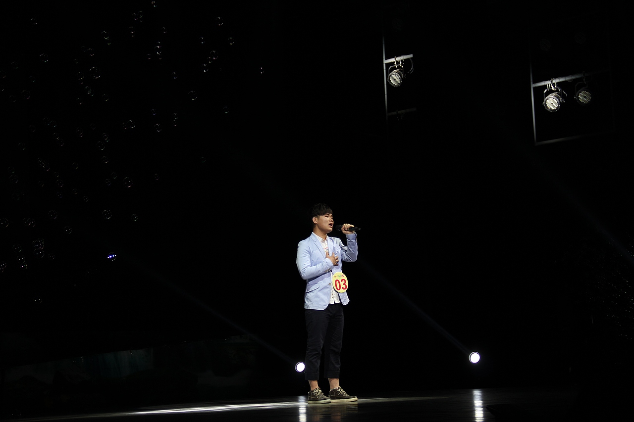 摄影|人像|舞台摄影|原片无后期（图ZMTExNDk5NzA4） - 人像摄影 - 站酷设计师lyqblue原创素材 - 站酷ZCOOL