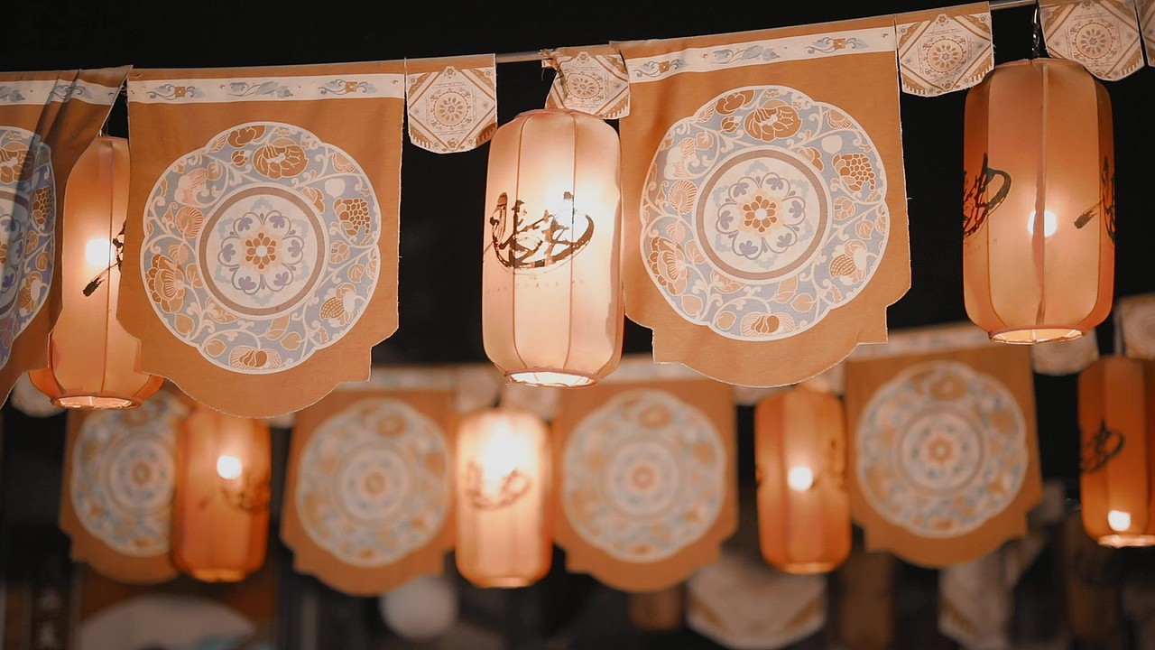 听说长安城的中秋热闹非凡 姐姐我们一起去看看吧~（图ZMjcwODI0OTk2） - 人像摄影 - 站酷设计师柠萌cc原创素材 - 站酷ZCOOL