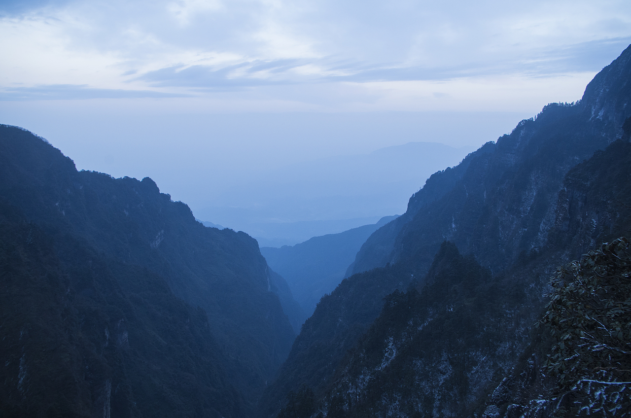 峨眉山之行(后附:红衣美女)（图ZNjQ2ODM2OTI=） - 人像摄影 - 站酷设计师god夜原创素材 - 站酷ZCOOL