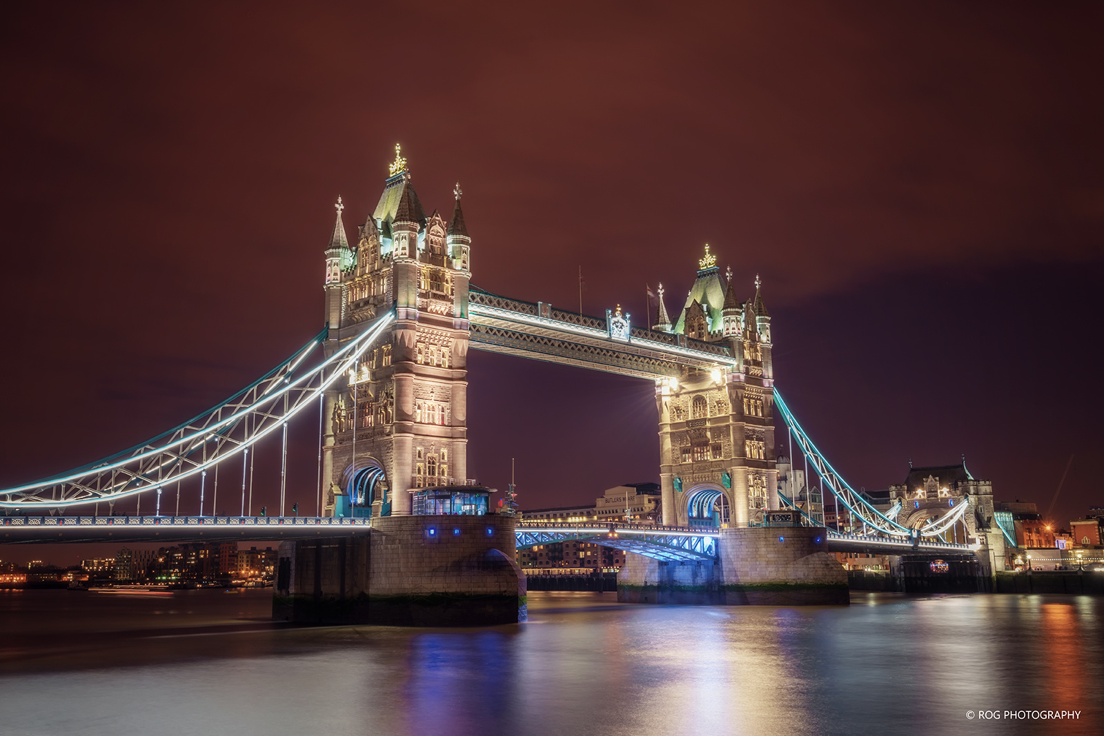 英国“最有故事”的大桥，是塔是桥分不清，被誉为“伦敦的象征”_泰晤士河