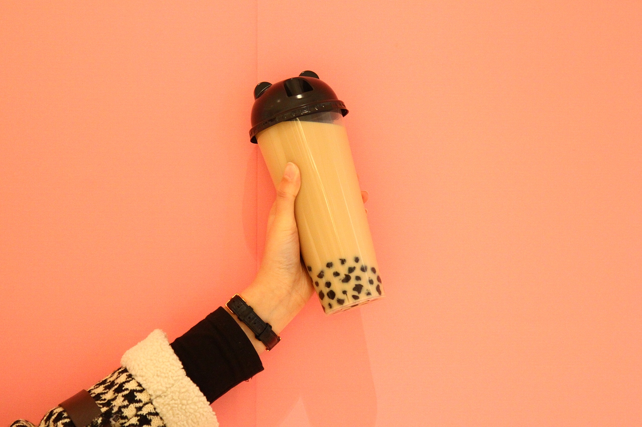 奶茶杯（图ZMjAyMTEyMDA0） - 产品摄影 - 站酷设计师PeterParkerPeng原创素材 - 站酷ZCOOL