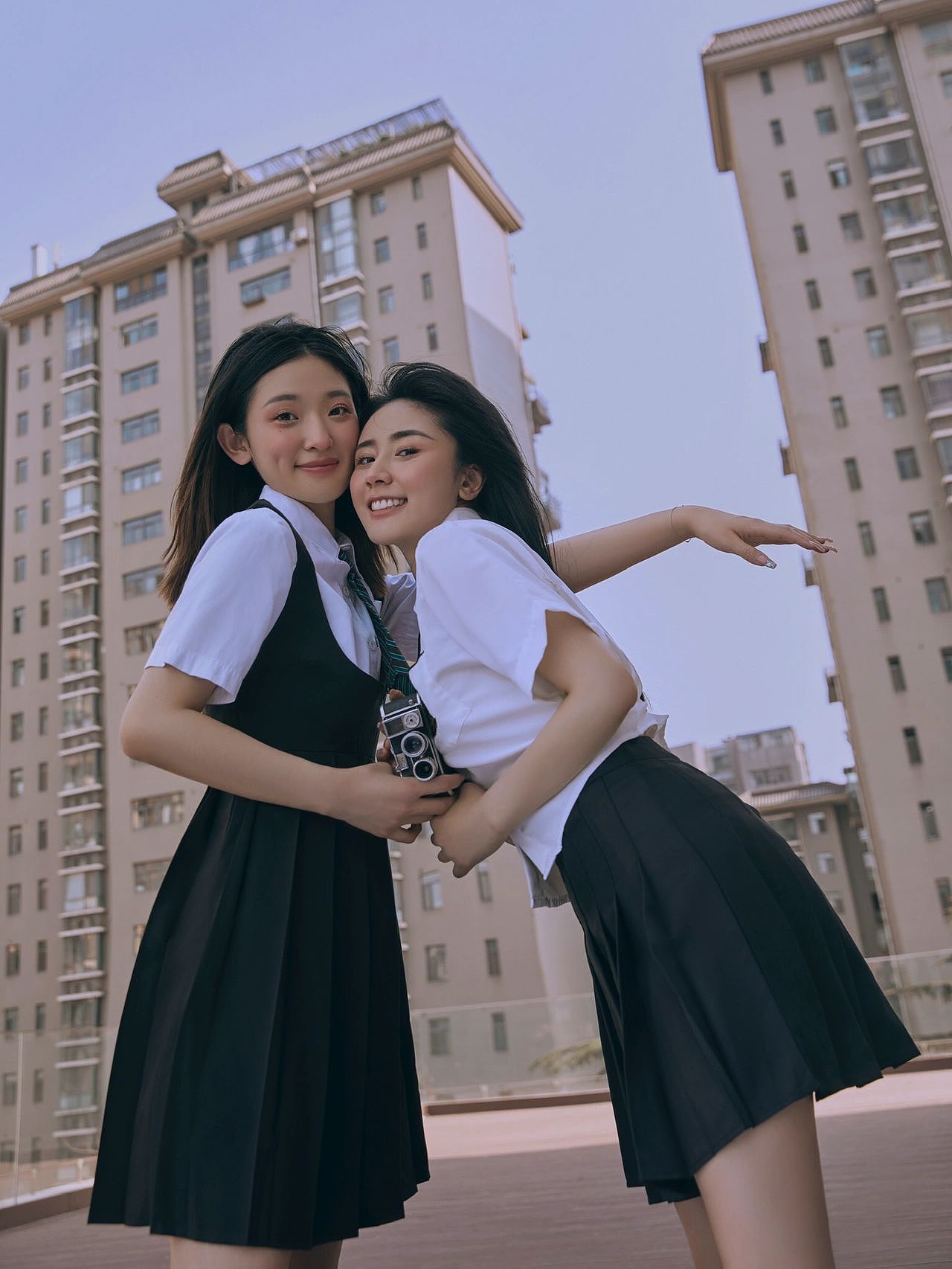 闺蜜写真（图ZMzAxODQ2MDg0） - 人像摄影 - 站酷设计师三山静晓原创素材 - 站酷ZCOOL