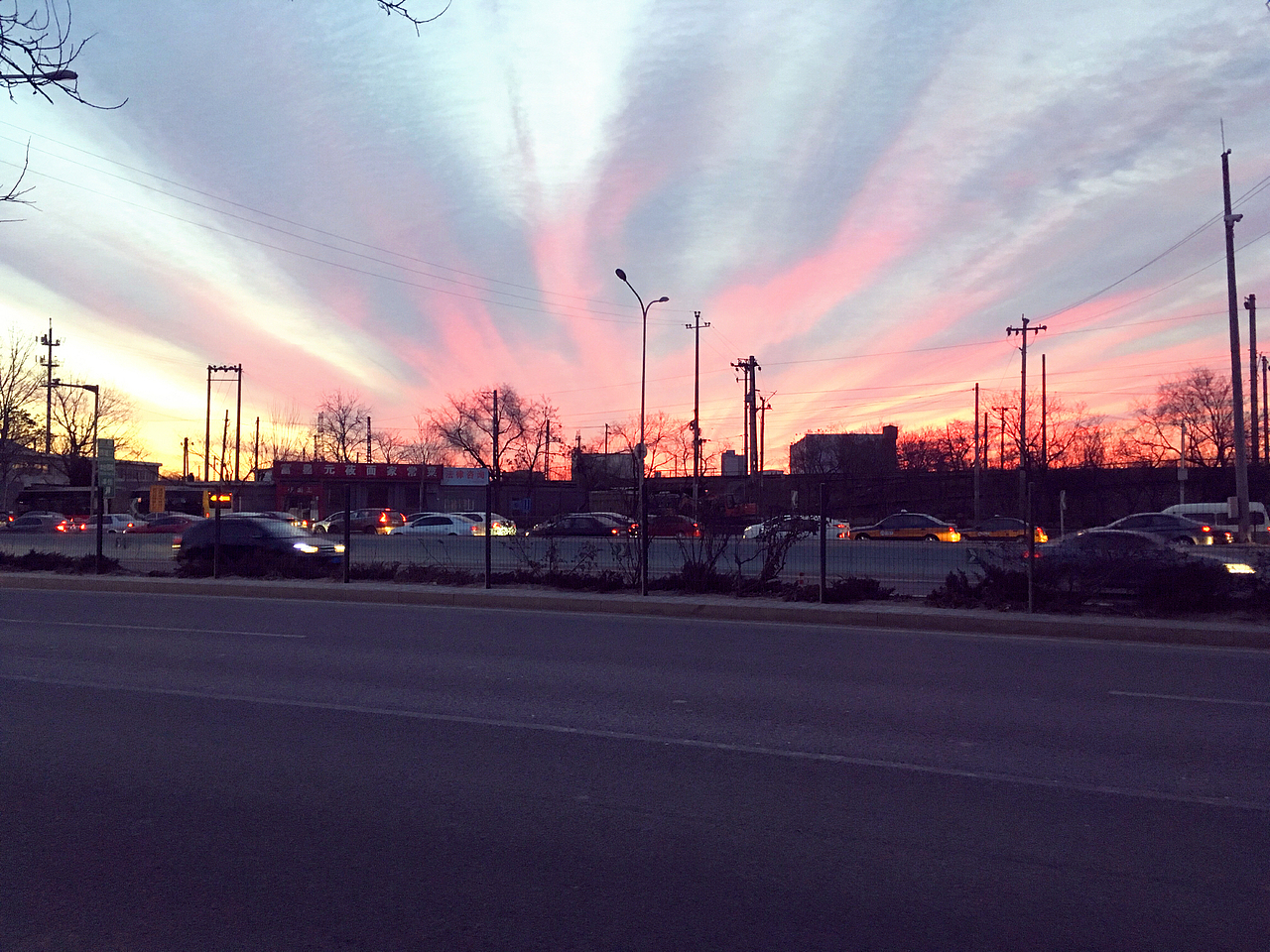 我只是来凑热闹的（图ZNzkyMjk2OTY=） - 其他摄影 - 站酷设计师陌小默920712原创素材 - 站酷ZCOOL