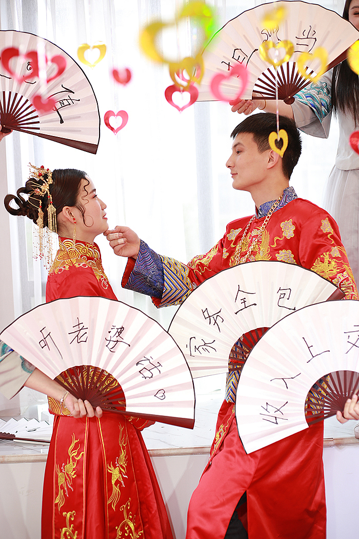 恶搞一波（图ZMTYzMDI1OTY4） - 人像摄影 - 站酷设计师义乌郁苒摄影服务原创素材 - 站酷ZCOOL