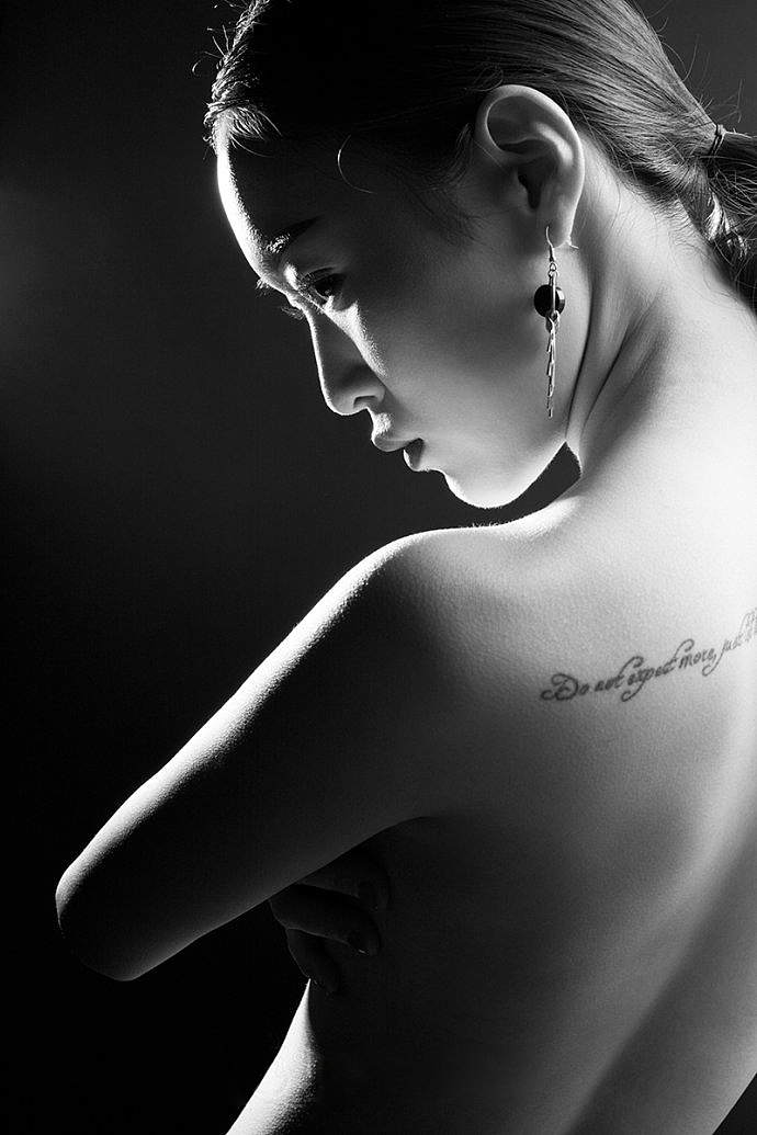 深圳肖象照 肖像照 深圳肖像摄影（图ZMTU1MzcwOTY0） - 人像摄影 - 站酷设计师肖像摄影原创素材 - 站酷ZCOOL