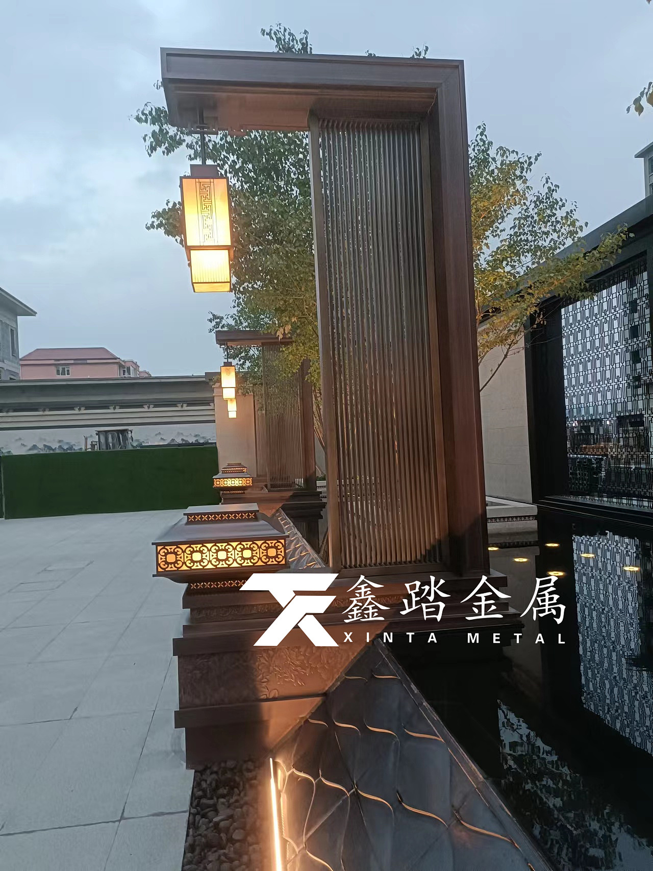 售楼部不锈钢灯箱、发光不锈钢灯罩金属立体设计