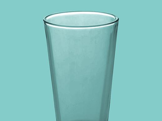 如何利用通道抠出透明玻璃杯