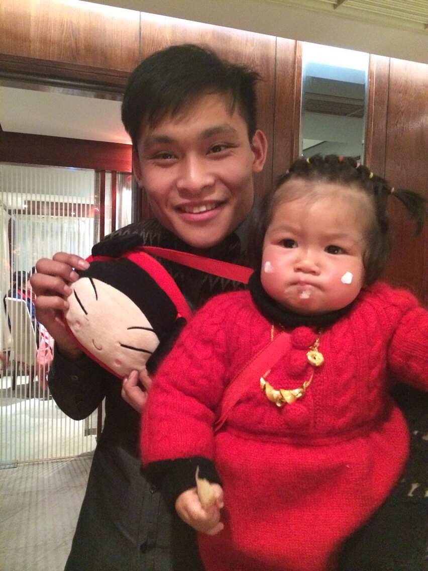 【郑可芯一周岁】朋友女儿一岁生日纪念（图ZMjQ5NDE3NzI=） - Logo - 站酷设计师徐羊飞原创素材 - 站酷ZCOOL