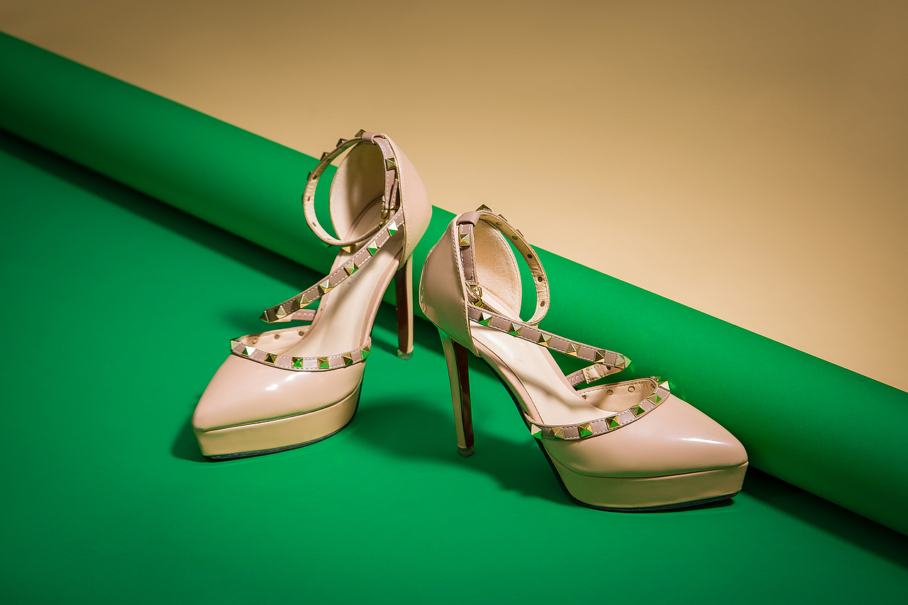 女鞋（图ZMTQ0MTA3MDY0） - 产品摄影 - 站酷设计师修图师啊权原创素材 - 站酷ZCOOL