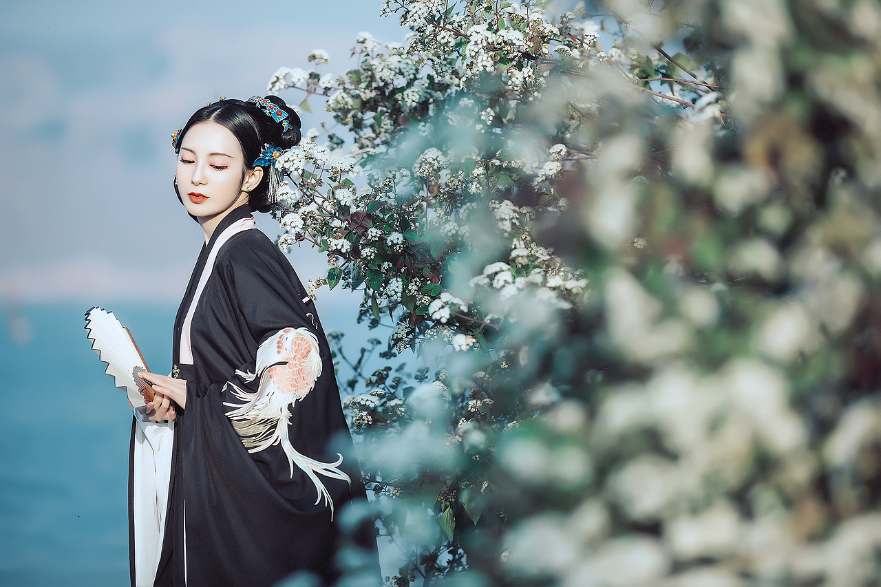 《卷新晴》（图ZMTI0NjM2NjIw） - 人像摄影 - 站酷设计师散兄原创素材 - 站酷ZCOOL