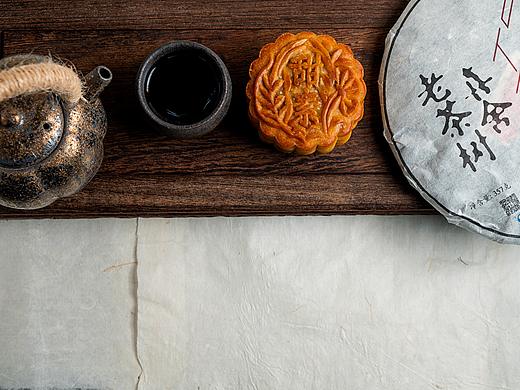 月饼配老树茶就像巧克力配咖啡