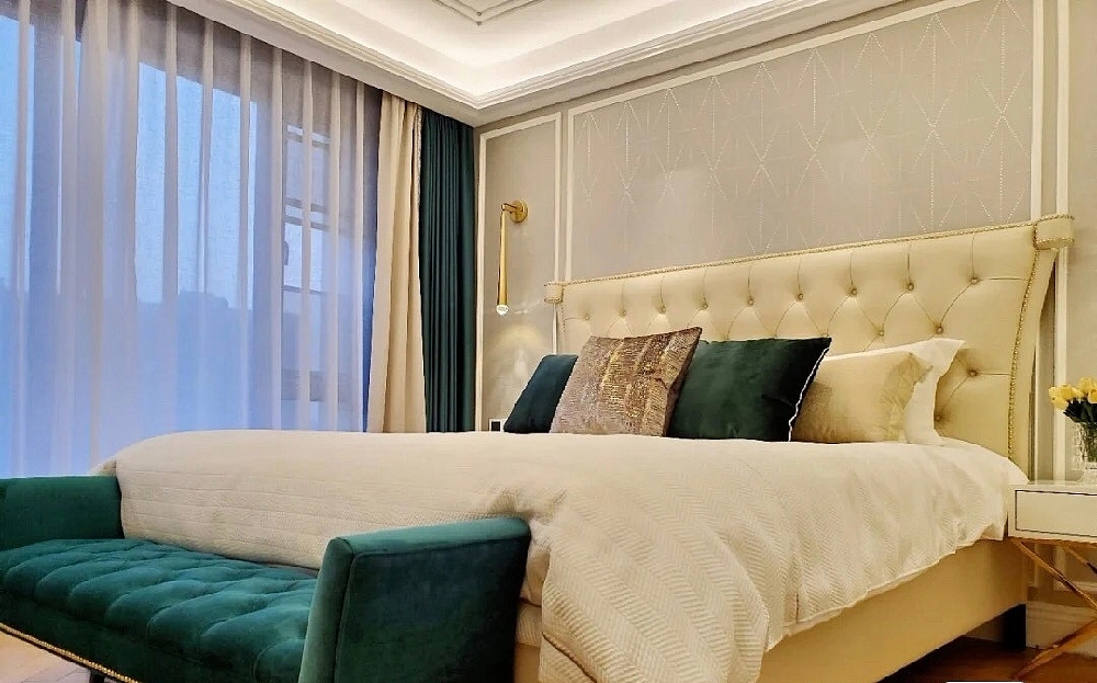 卧室以温馨大方为主,造型根据整体风格搭不会乱