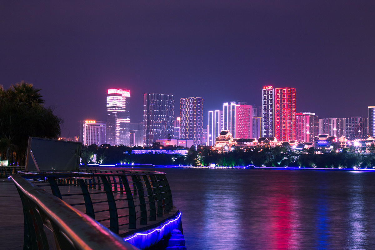 柳州夜景，还是那个柳州，还是那个夜景（图ZMTMxNDAyMzE2） - 风光摄影 - 站酷设计师AlphaLee原创素材 - 站酷ZCOOL