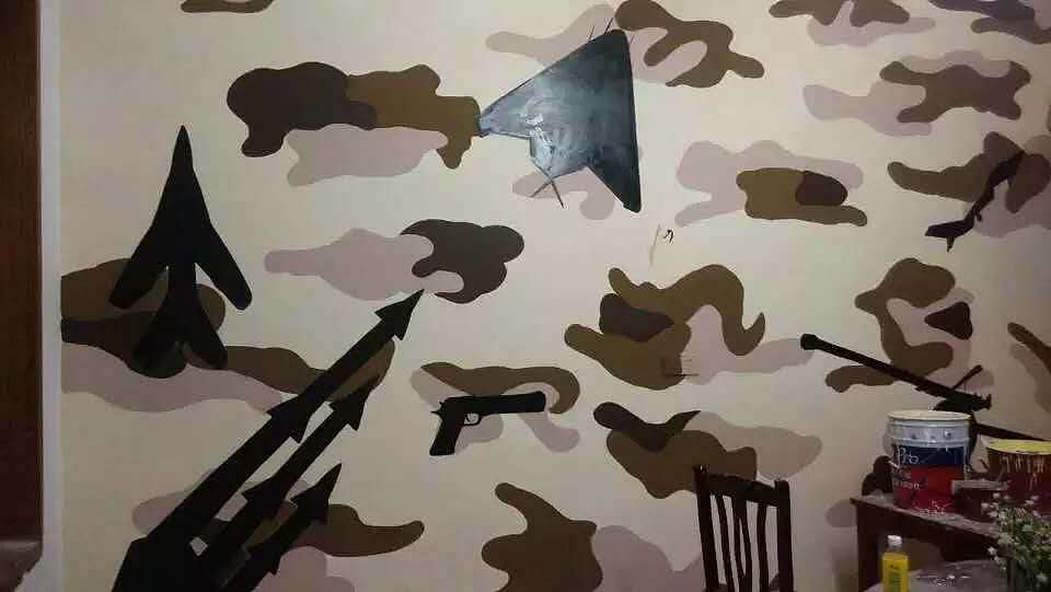 手绘迷彩墙来了|插画|新锐潮流插画|南京墙绘新视角_原创作品-站酷