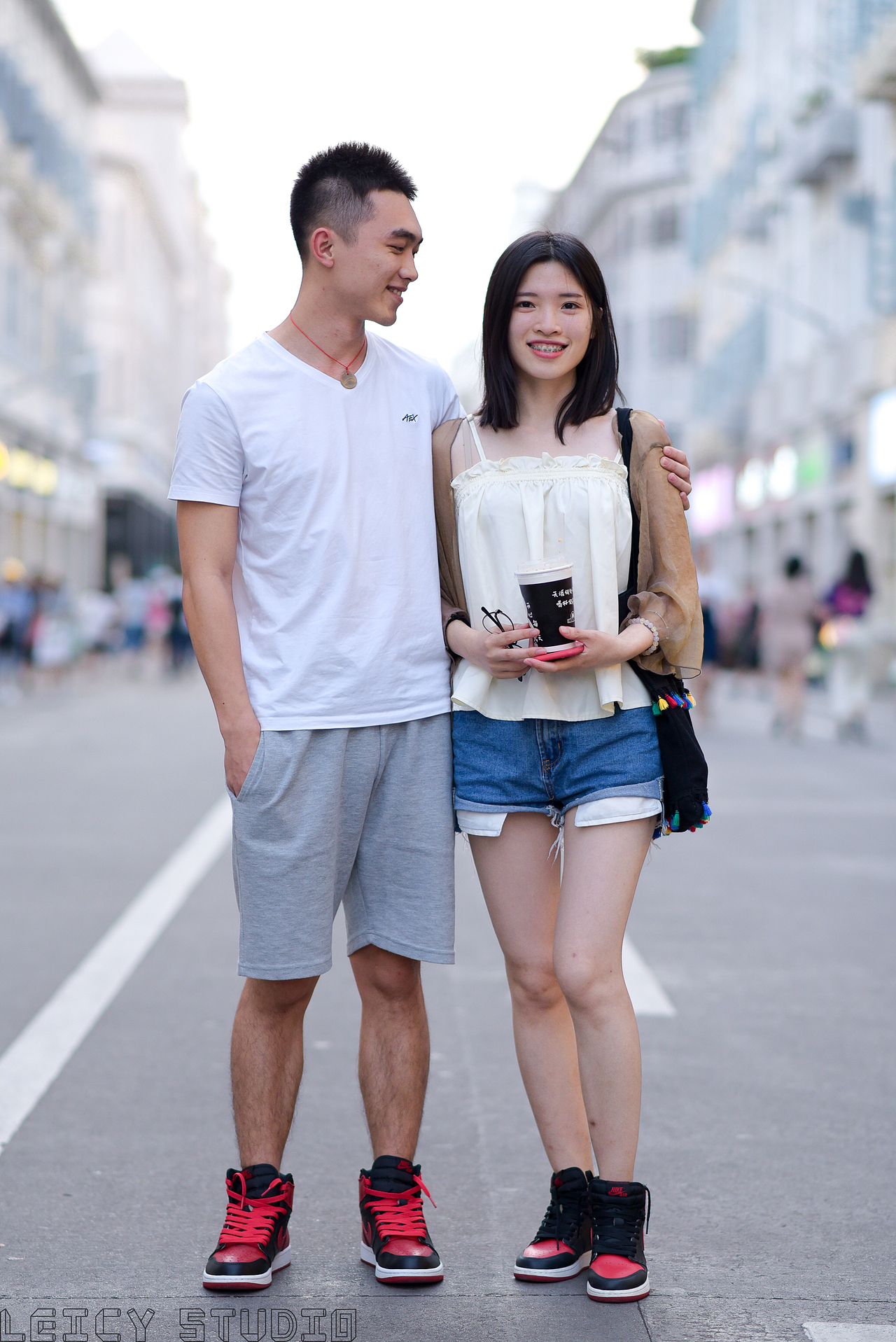 路人拍摄计划【第4期】18.06.15 福建.厦门.中山路（图ZMTIyMDk3OTUy） - 人像摄影 - 站酷设计师Leicy原创素材 - 站酷ZCOOL