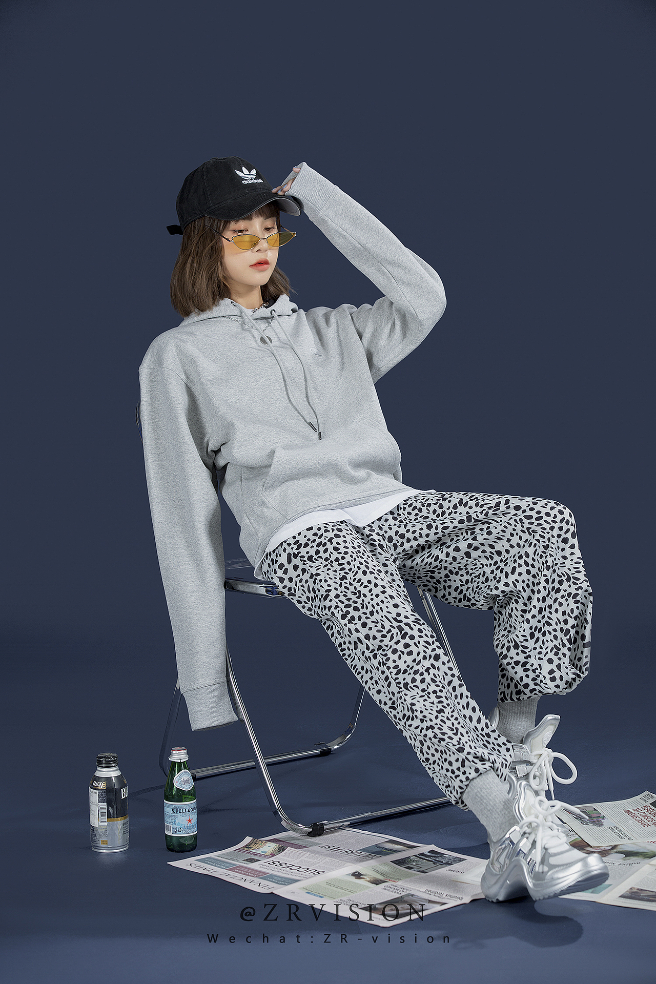 学院风美潮日潮流服装女装卫衣毛衣运动服拍摄拍照摄影