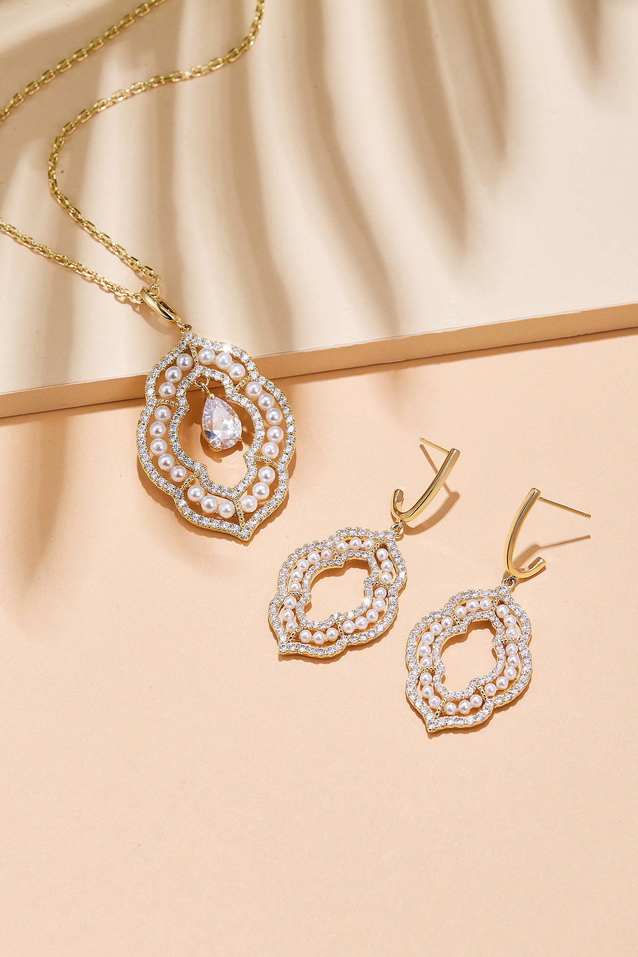 2020年初 首饰场景图（图ZMjA1NTE5MDM2） - 产品摄影 - 站酷设计师GX高脚杯原创素材 - 站酷ZCOOL