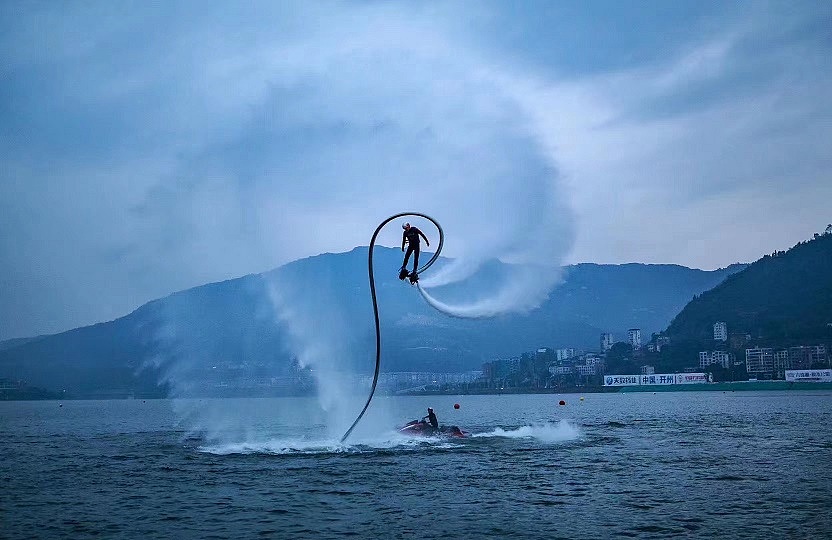 水上乐园空中飞人游乐装置水上飞人娱乐设备租赁