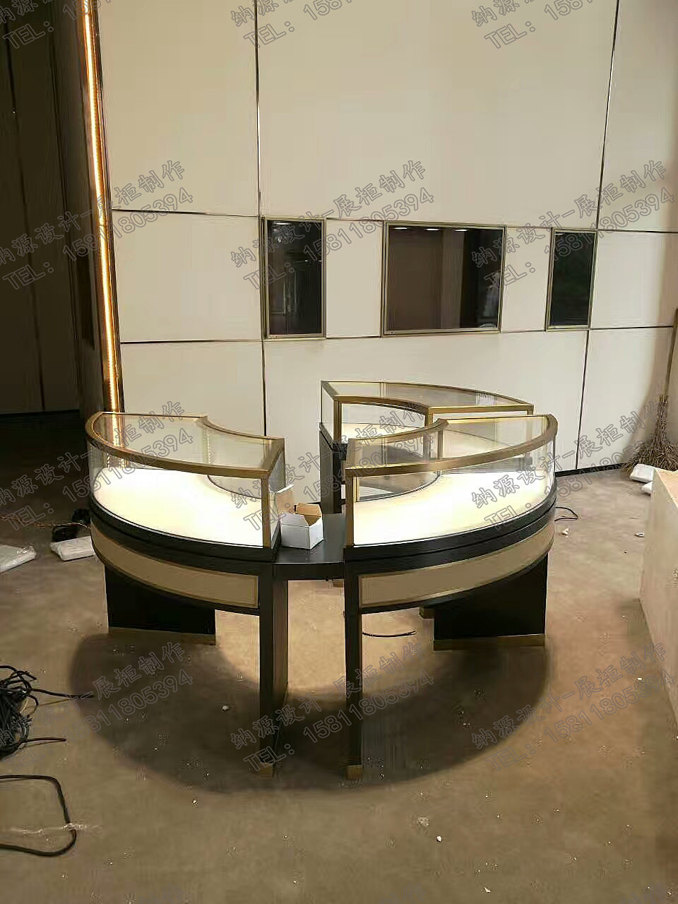 高端不锈钢珠宝柜定制--梵克雅宝款（图ZMTM3NzMzNzY0） - 生活用品 - 站酷设计师leesoon原创素材 - 站酷ZCOOL