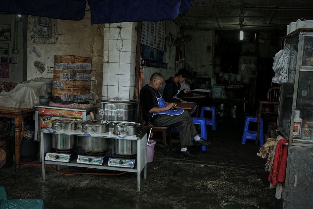 【这里是成都洞子口】（图ZOTk2NzM4NzI=） - 人文/纪实摄影 - 站酷设计师子禾哥哥原创素材 - 站酷ZCOOL