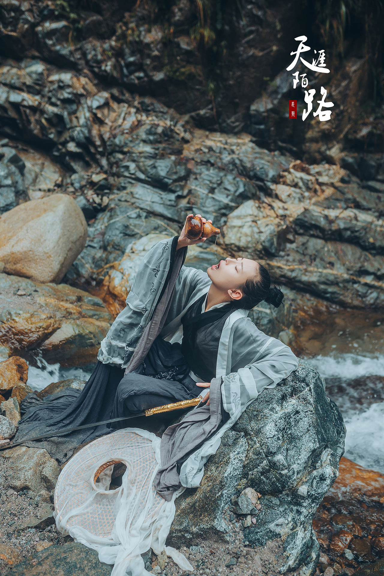 天涯陌路（图ZMTAwNDM4OTAw） - 人像摄影 - 站酷设计师弓长歌原创素材 - 站酷ZCOOL