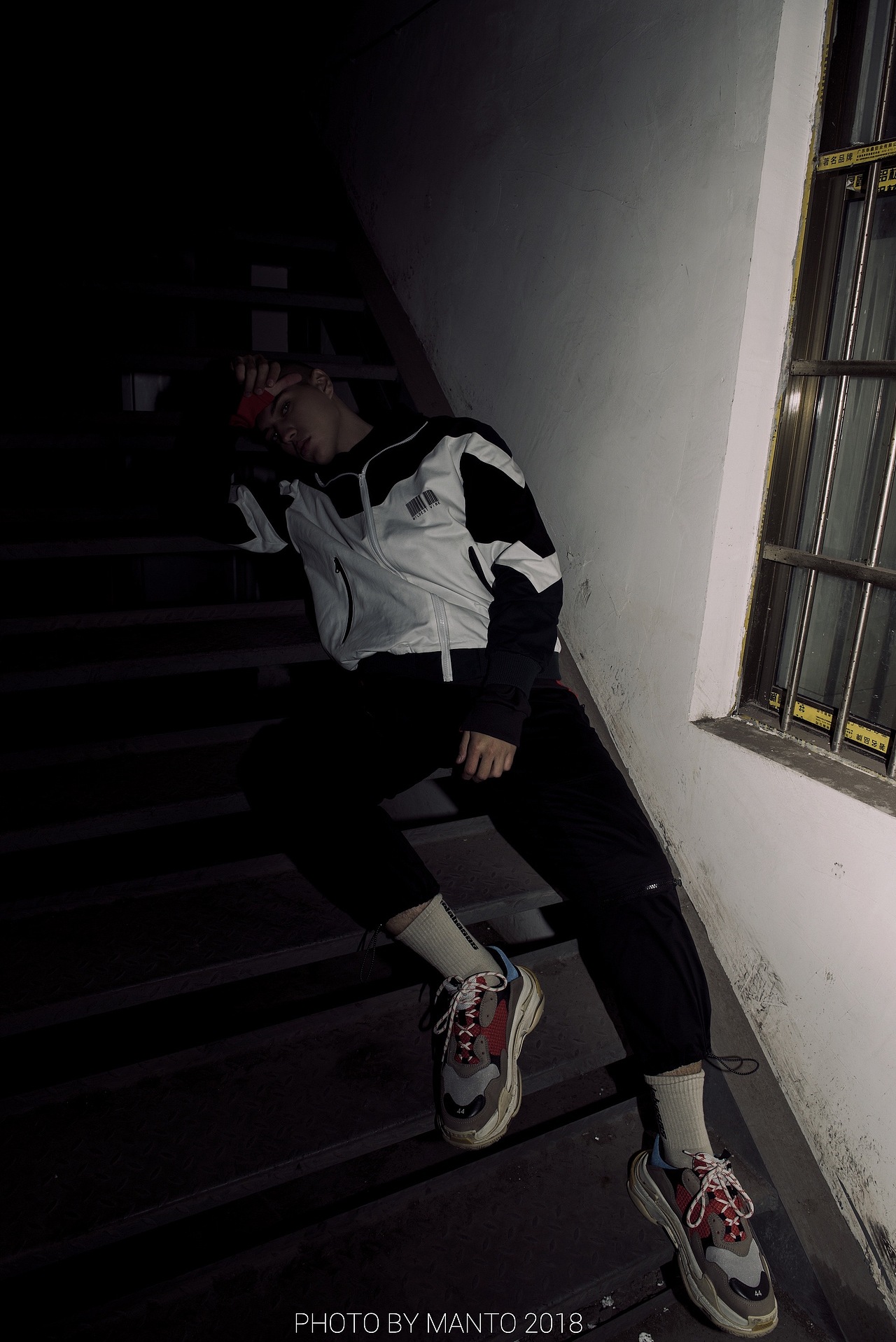 服装摄影|服装模特拍摄|男装拍摄|杭州摄影|服装拍摄（图ZMTU1MjgyMTU2） - 人像摄影 - 站酷设计师摄影师馒头MANTO原创素材 - 站酷ZCOOL