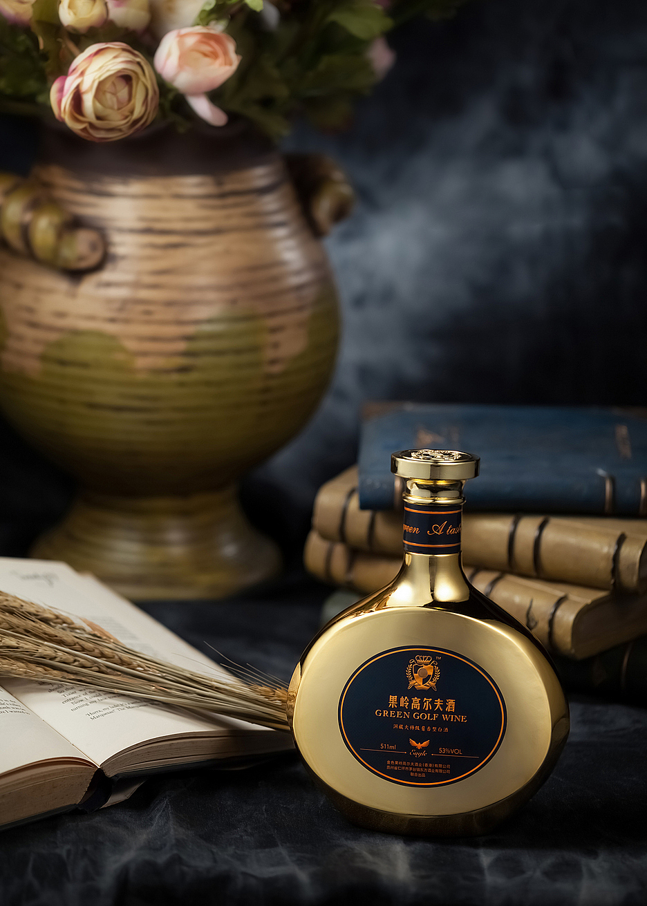 果岭高尔夫酒 | 白酒and洋酒的场景图白底图展示