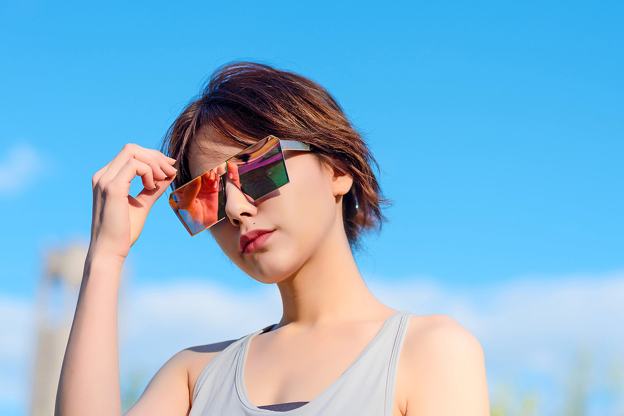 混血模特眼镜大片拍摄