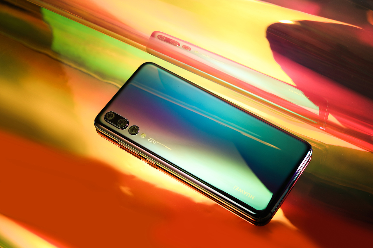 华为P20Pro手机拍摄，极光色，产品拍摄，创意拍摄（图ZMTEyNjY4NzQ0） - 产品摄影 - 站酷设计师星图视觉原创素材 - 站酷ZCOOL