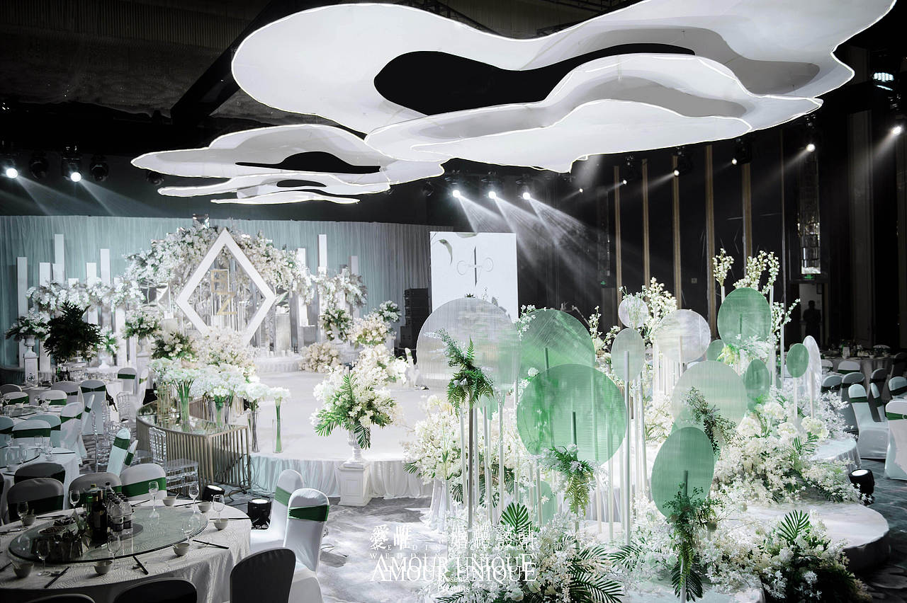 【涟漪】飞奔400公里去盐湖露营看星星