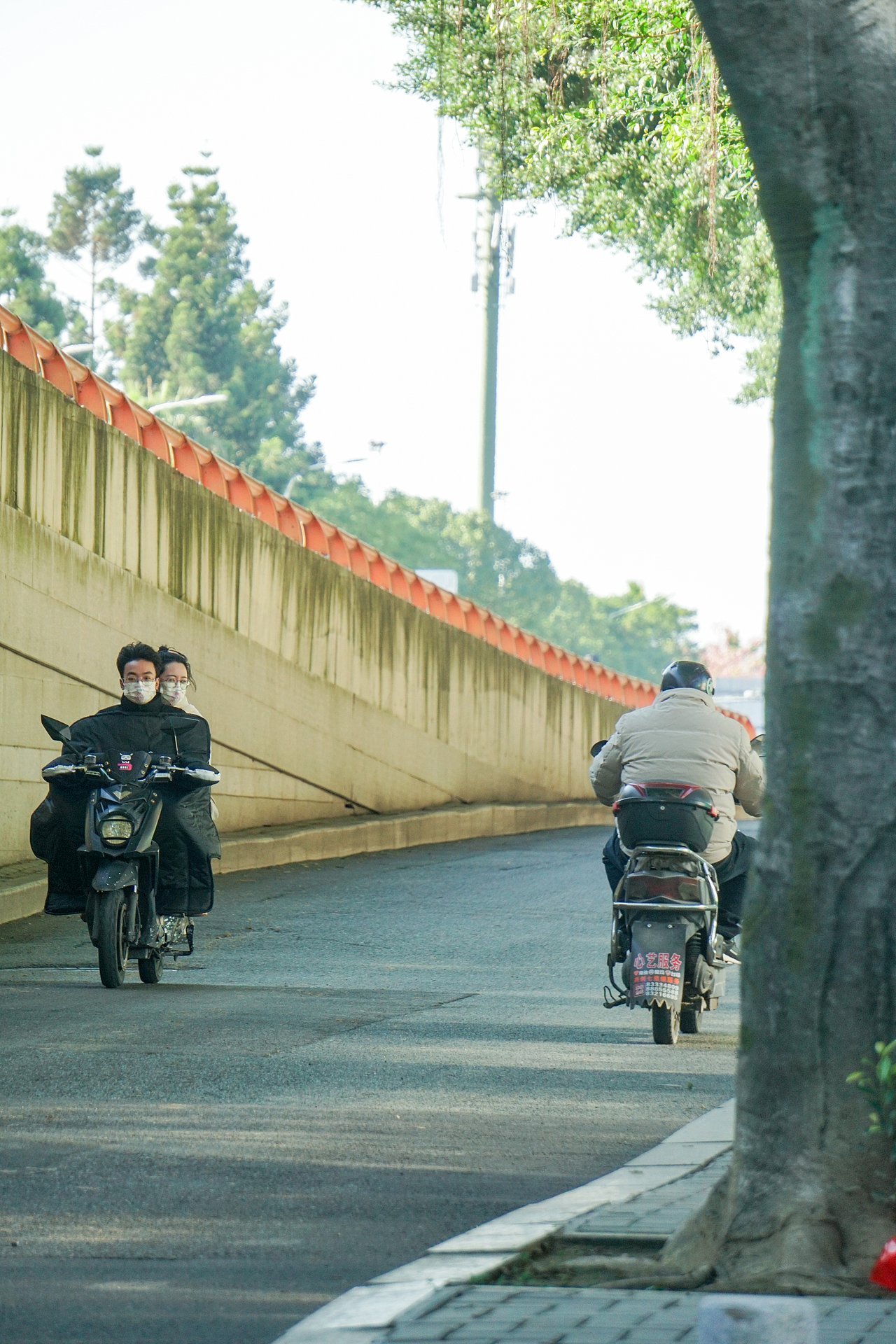 福州扫街221218（图ZMzI1ODA0NDEy） - 人文/纪实摄影 - 站酷设计师炭烤旺旺原创素材 - 站酷ZCOOL