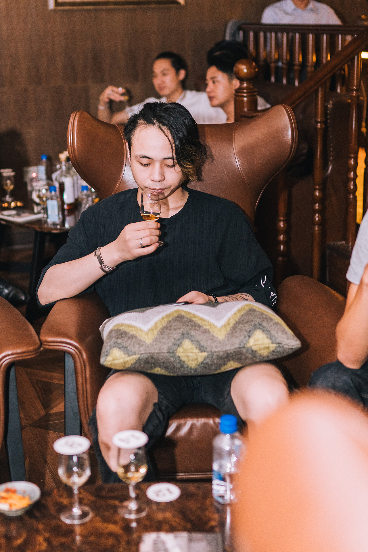 酒会（图ZMTg0NzY0MDIw） - 人文/纪实摄影 - 站酷设计师比优传媒原创素材 - 站酷ZCOOL