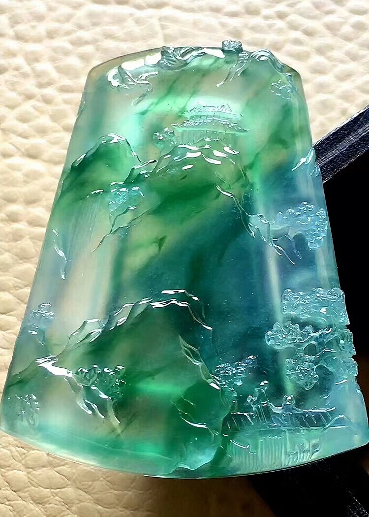 聚天地之灵气 集古今之大成