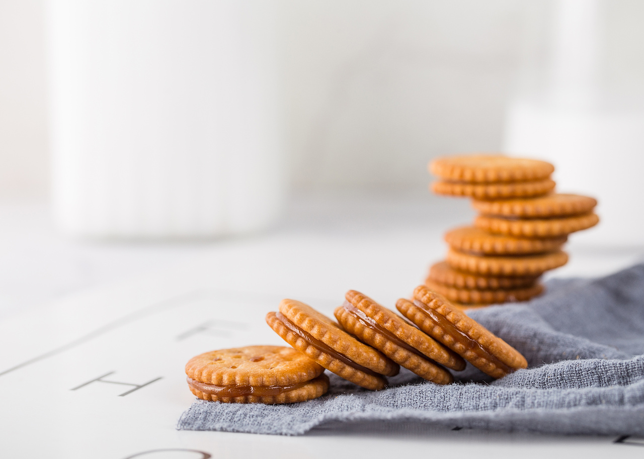 饼干拍摄麦芽饼摄影夹心饼干